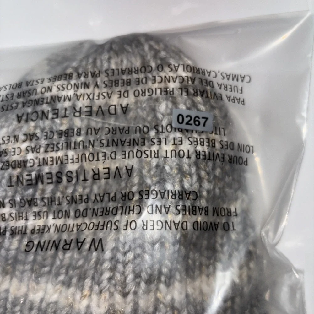 Time And Tru Women's Striped Knit Beanie Hat‎ Med Gray Heather